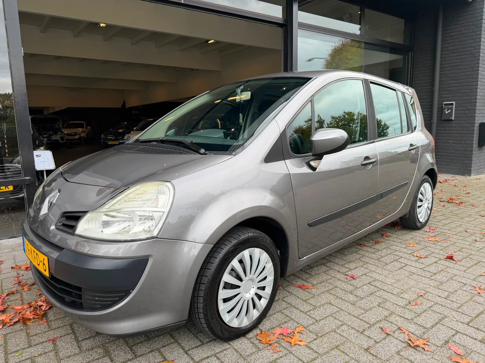 Renault Grand Modus (2009) — foto 1