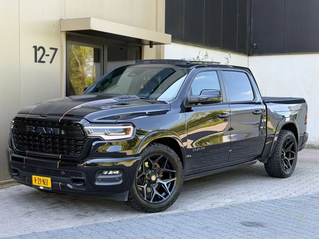 Dodge RAM (2024) — foto 1