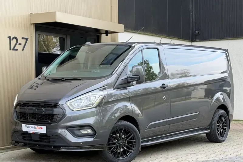 Ford Transit Custom (2023)