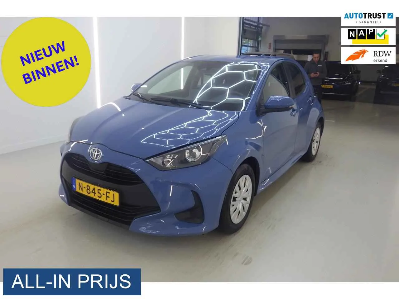 Toyota Yaris (2021) — foto 1