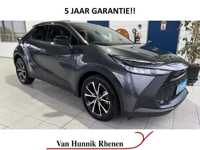 Toyota C-HR (2024) — foto 1