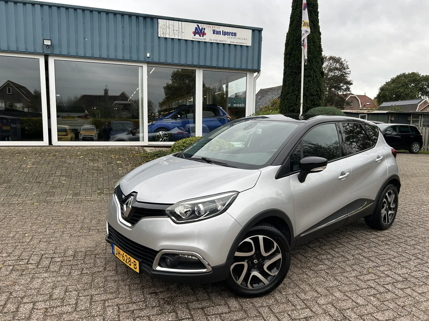 Renault Captur (2016) — foto 1