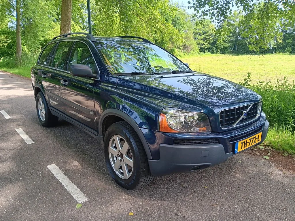 Volvo XC90 (2003) — foto 1