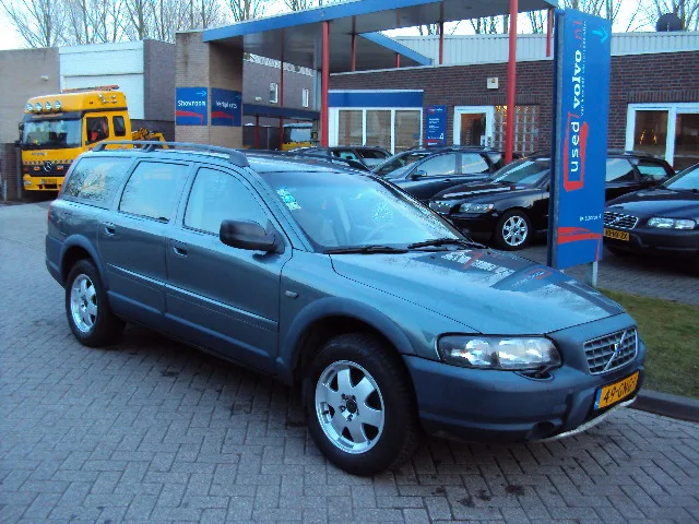 Volvo XC70 (2001) — foto 1