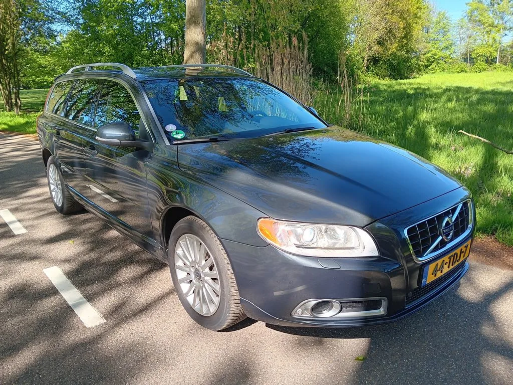 Volvo V70 (2012) — foto 1