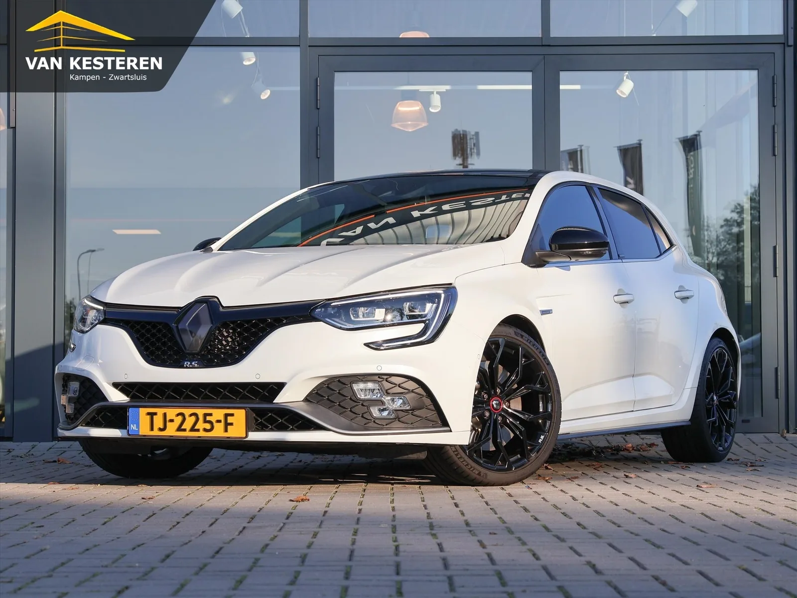 Renault Mégane (2018) — foto 1