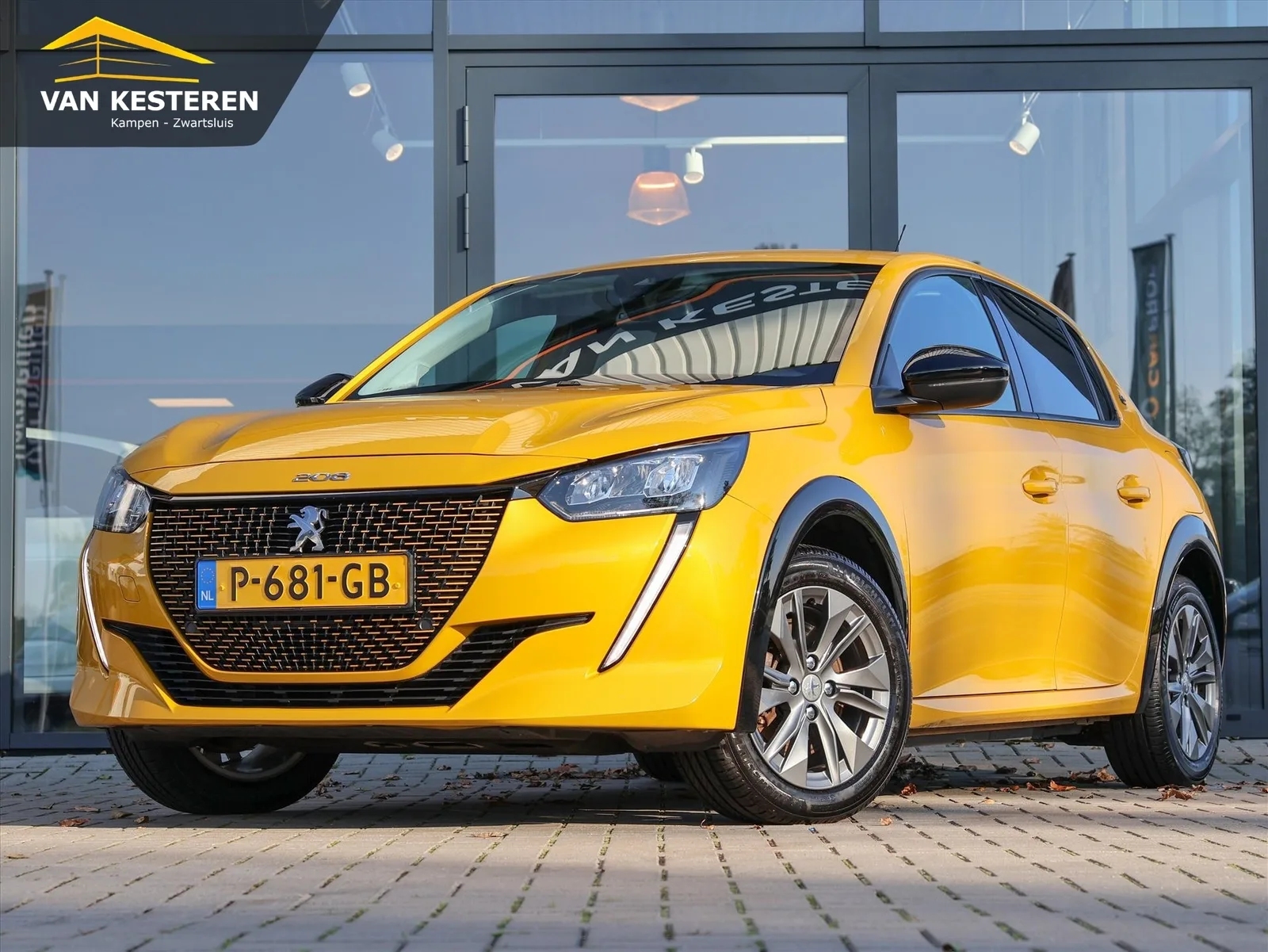 Peugeot e-208 (2022) — foto 1