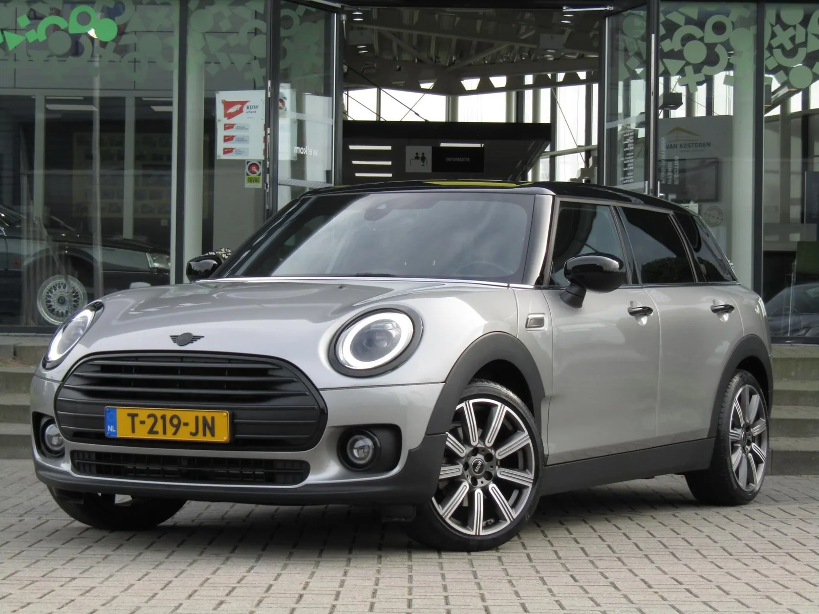 MINI Clubman (2023) — foto 1