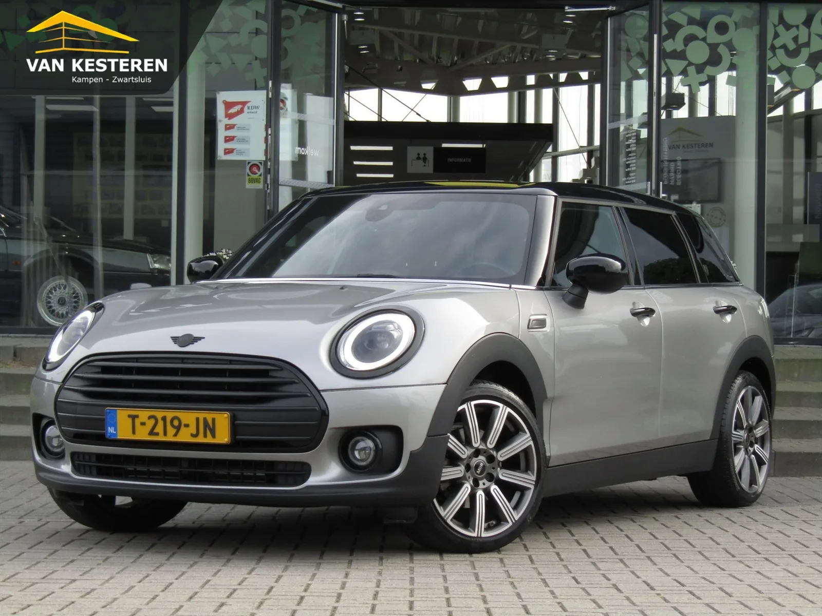 MINI Clubman (2023) — foto 1