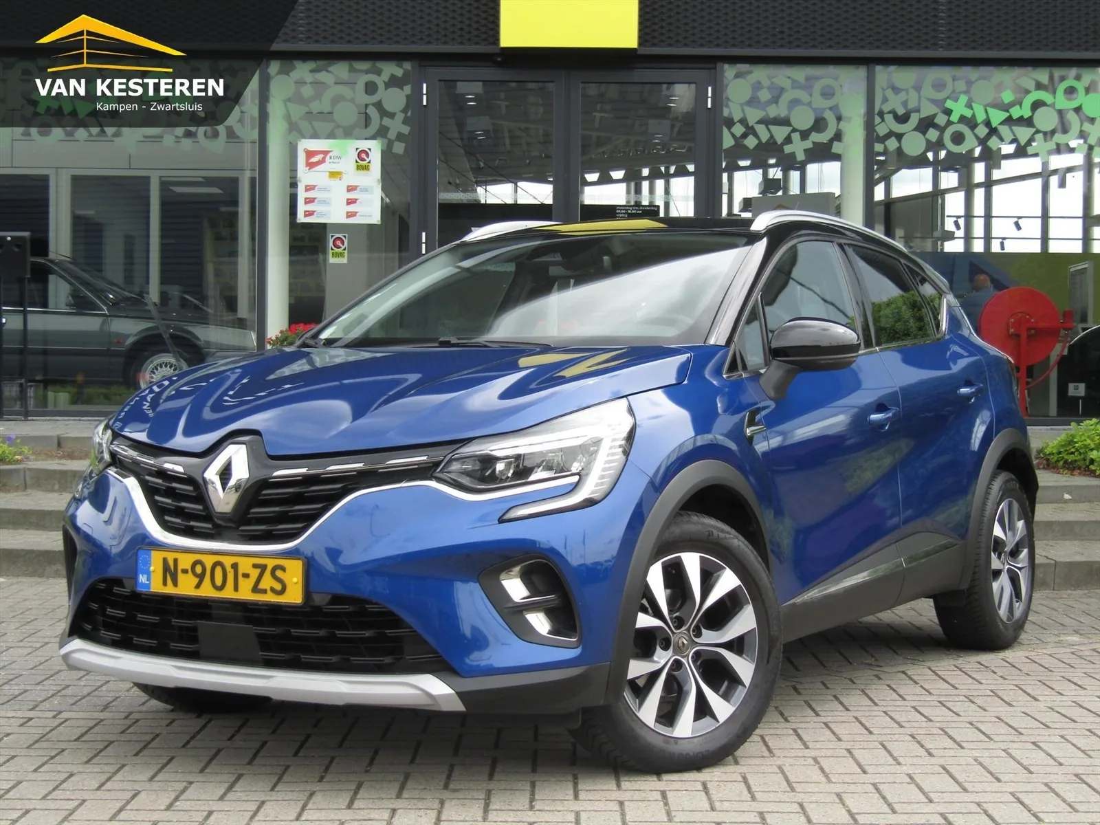 Renault Captur (2020) — foto 1