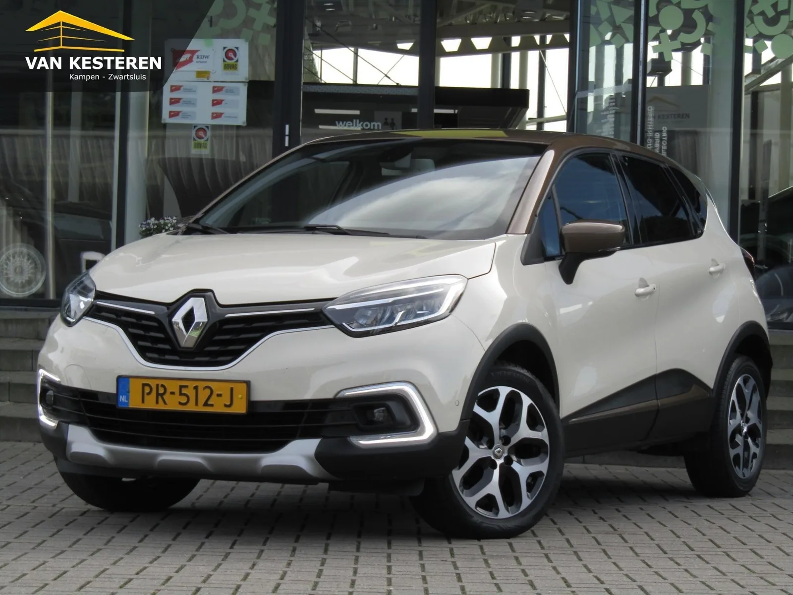 Renault Captur (2017) — foto 1