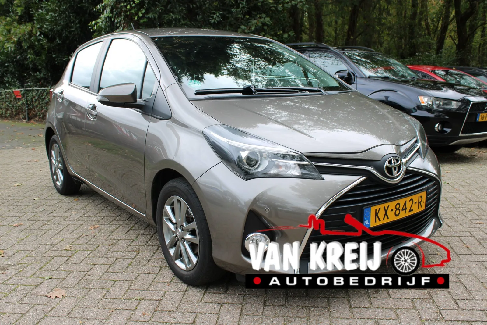 Toyota Yaris (2016) — foto 1