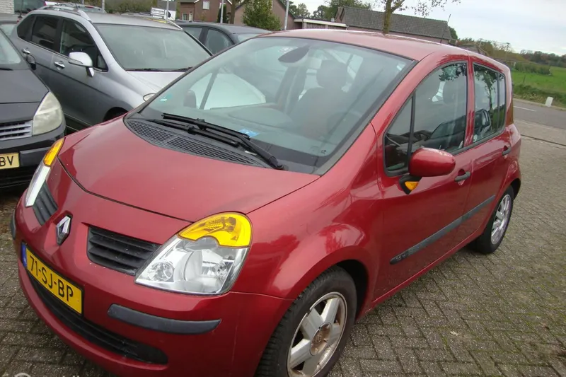 Renault Modus (2006)