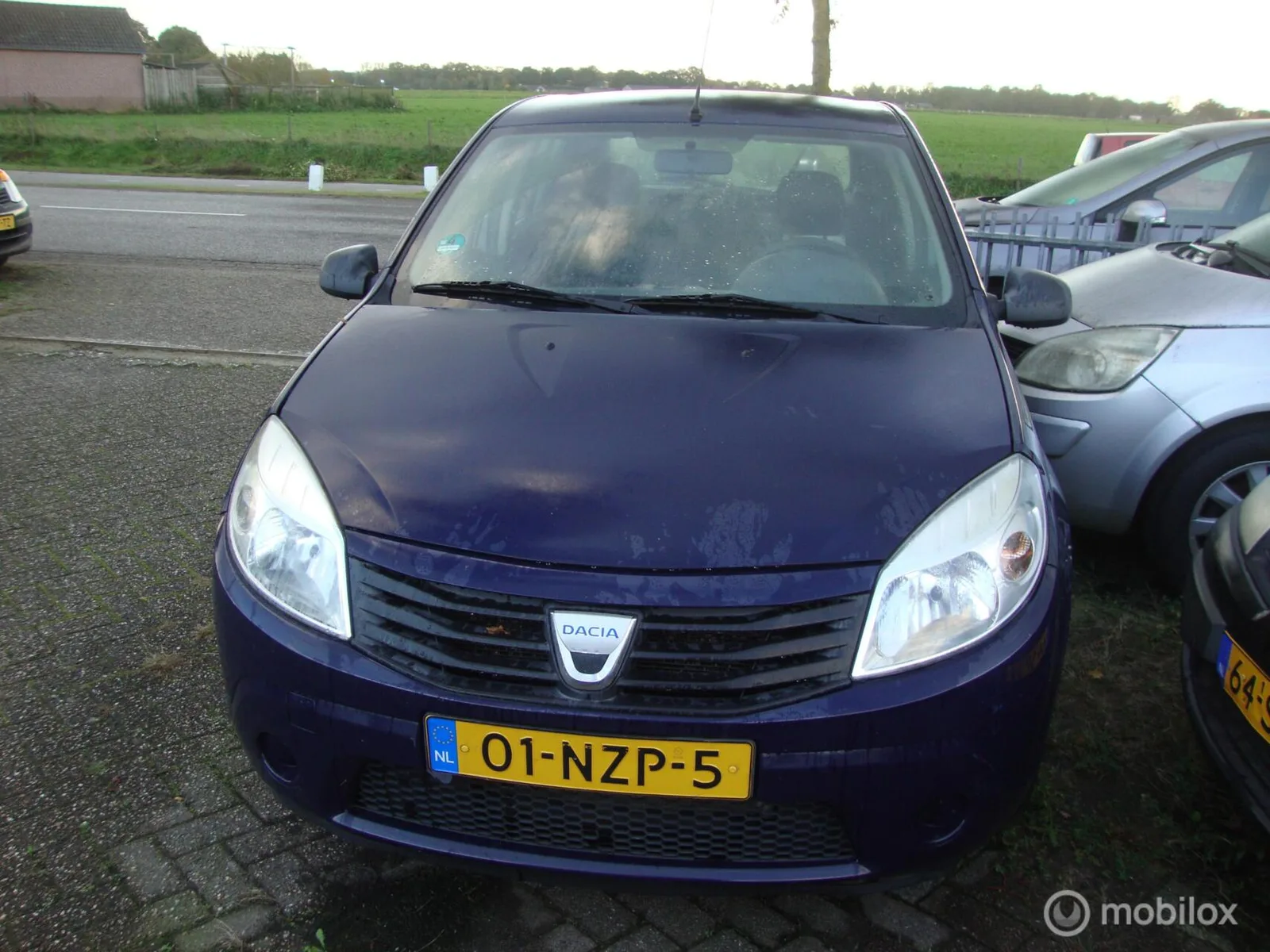 Dacia Sandero (2011) — foto 1