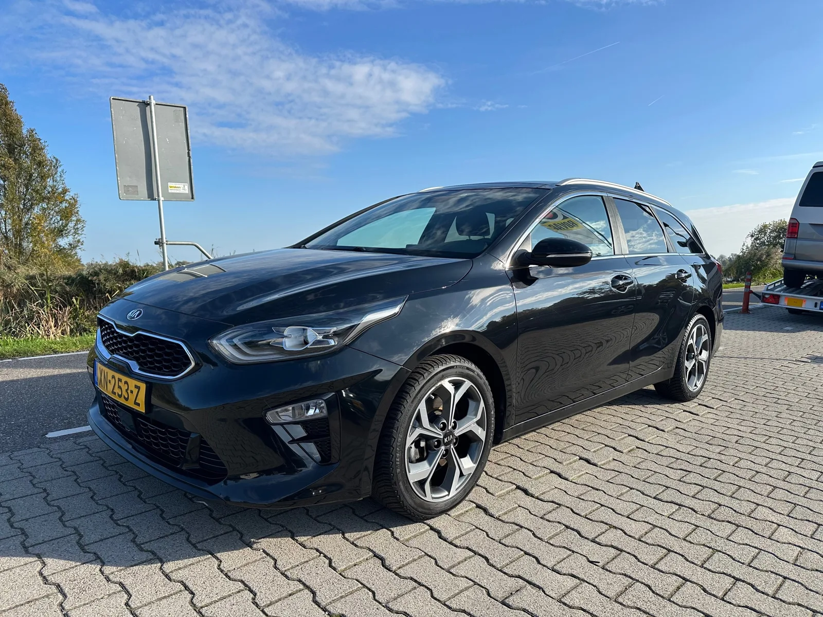 Kia Ceed (2019) — foto 1