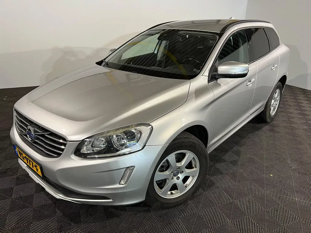 Volvo XC60 (2015) — foto 1