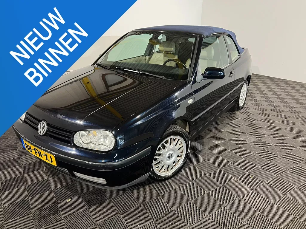 Volkswagen Golf (2000) — foto 1