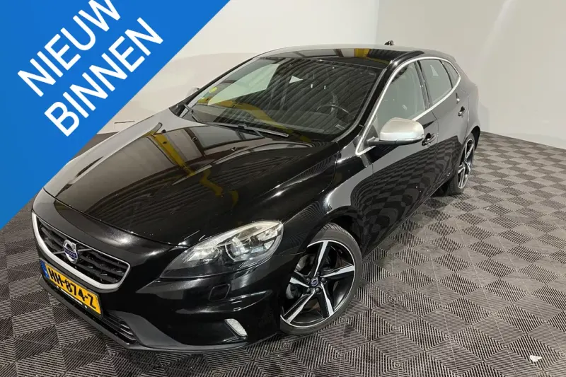Volvo V40 (2015)