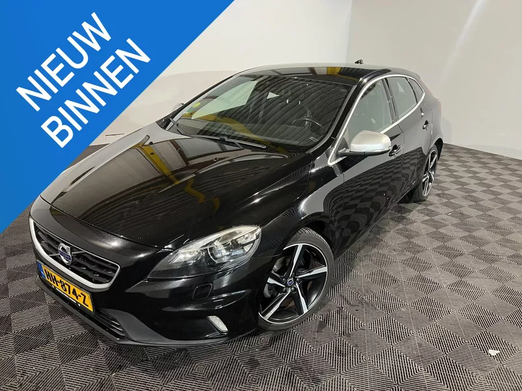 Volvo V40 (2015) — foto 1