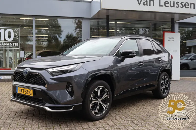 Toyota RAV4 (2025)