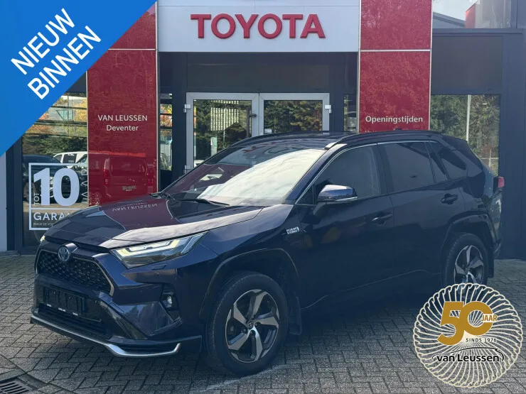 Toyota RAV4 (2022) — foto 1