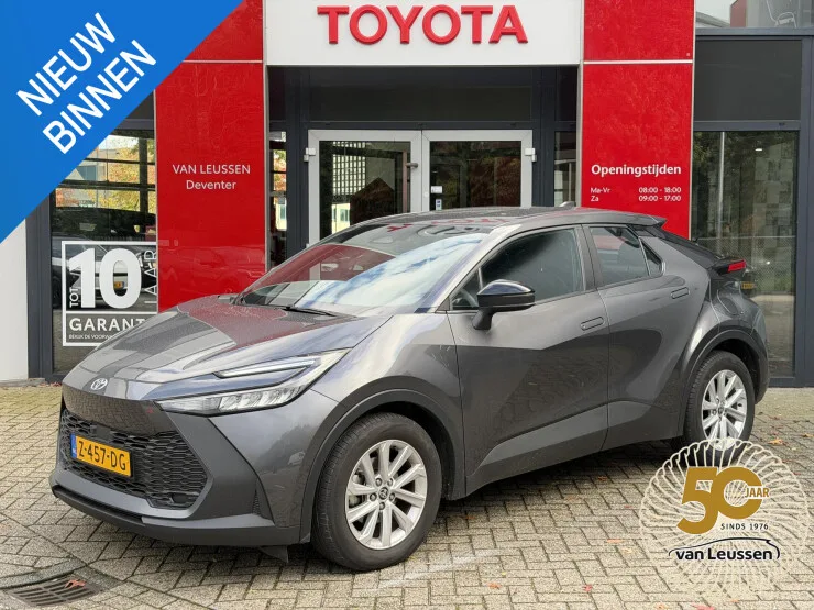 Toyota C-HR (2024) — foto 1