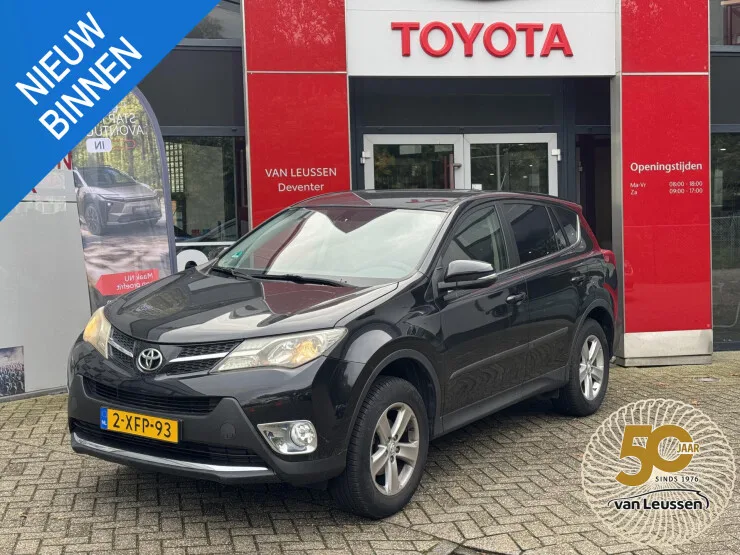 Toyota RAV4 (2014) — foto 1