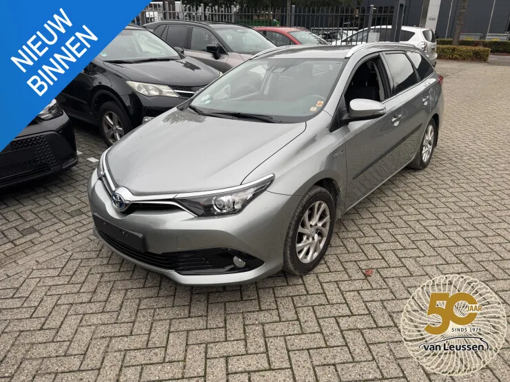 Toyota Auris (2017) — foto 1