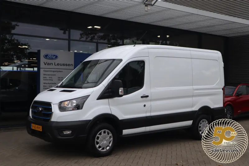 Ford E-Transit (2024)