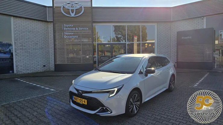Toyota Corolla (2025) — foto 1