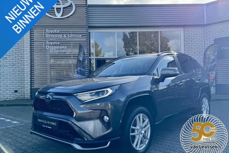 Toyota RAV4 (2021)