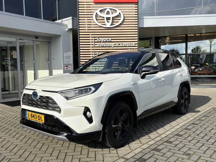Toyota RAV4 (2021) — foto 1