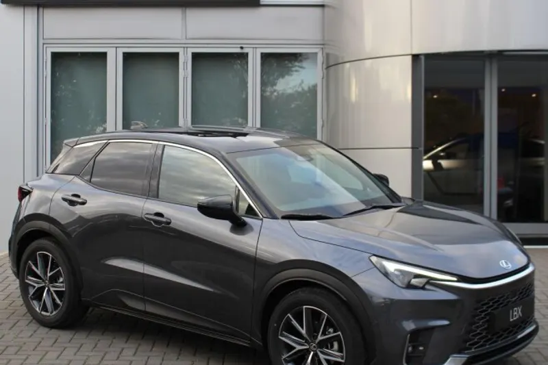 Lexus LBX (2026)