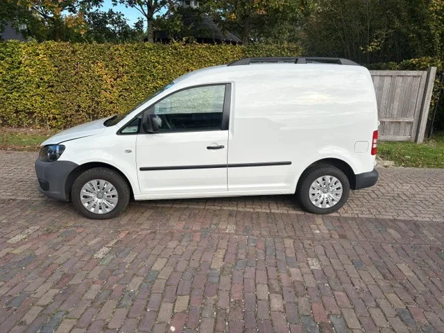Volkswagen Caddy (2015) — foto 1