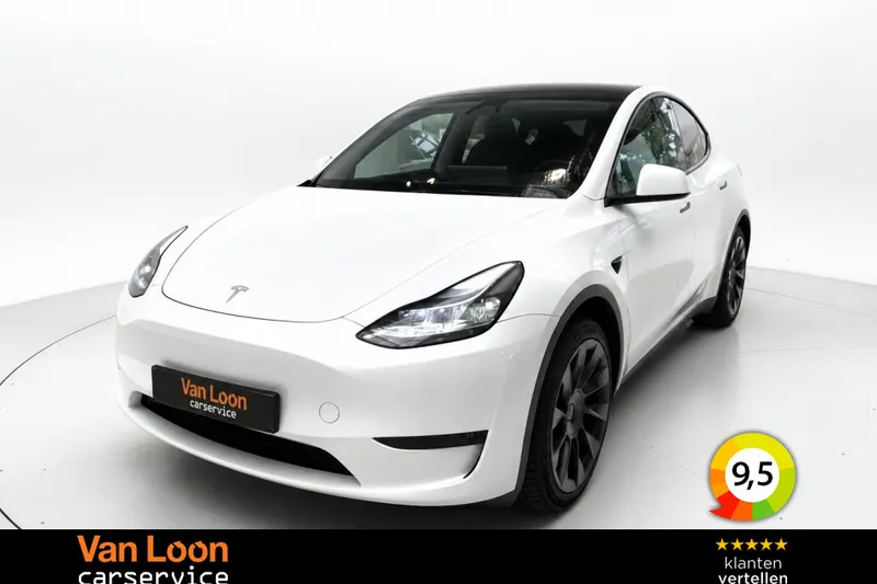 Tesla Model Y (2022)