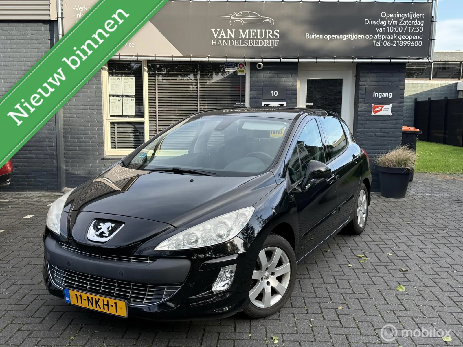 Peugeot 308 (2010) — foto 1