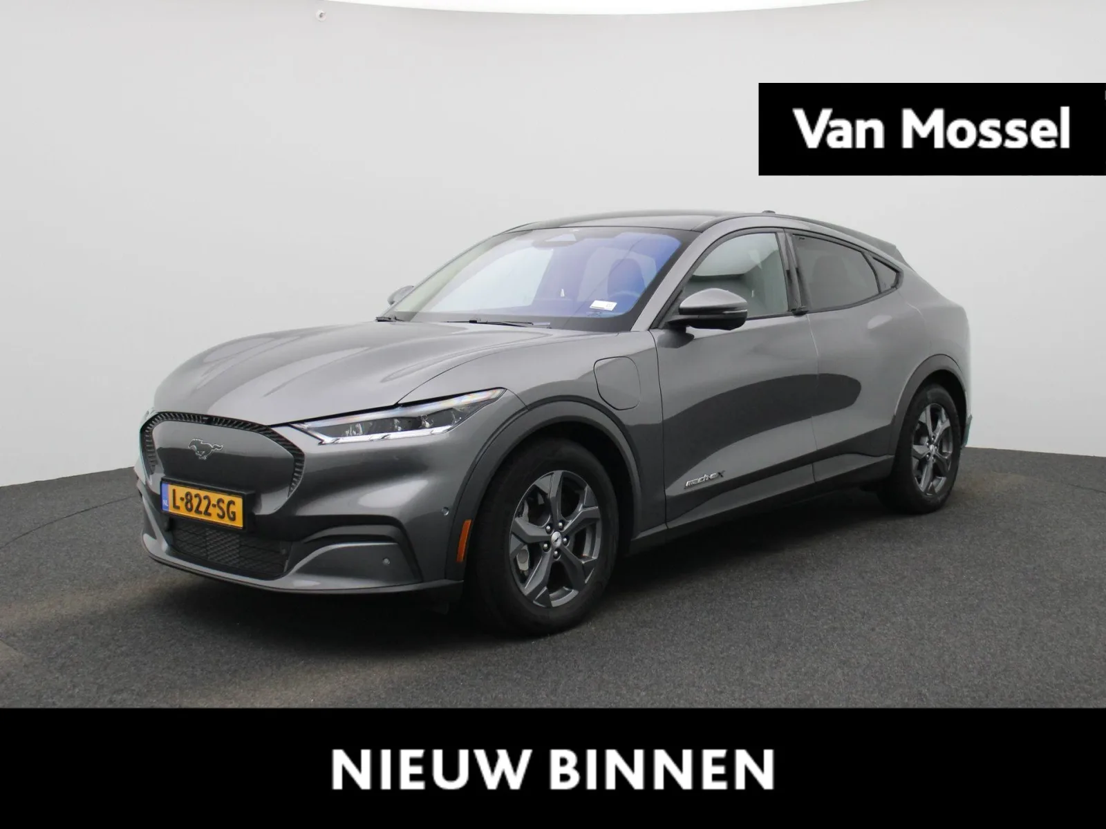 Ford Mustang Mach-E (2021) — foto 1
