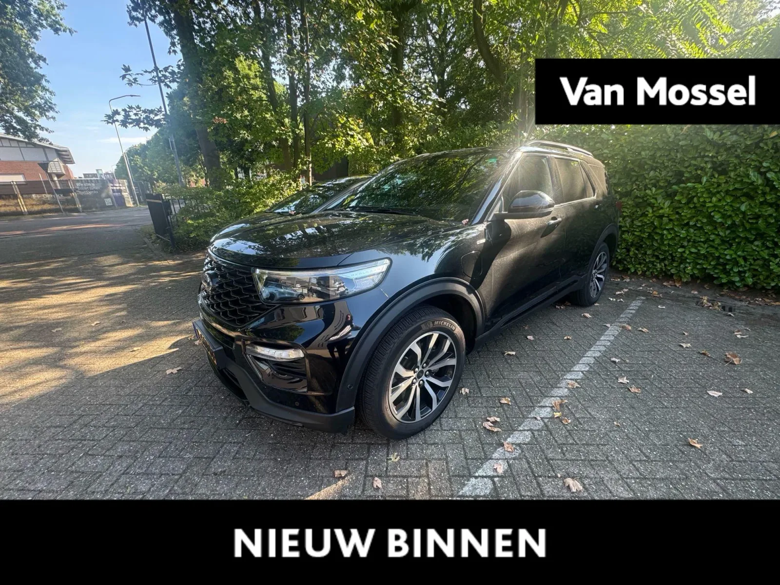 Ford Explorer (2021) — foto 1
