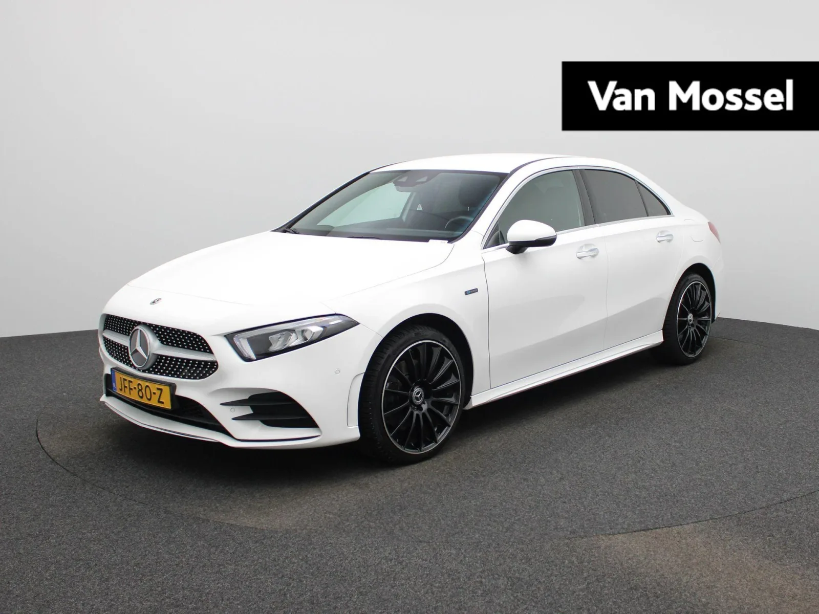 Mercedes-Benz A-Klasse (2021) — foto 1