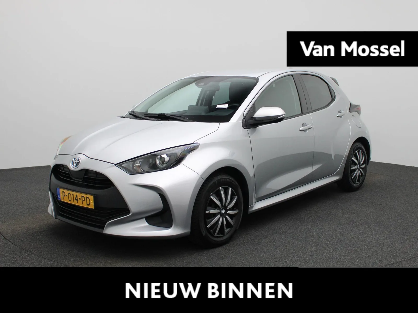 Toyota Yaris (2022) — foto 1