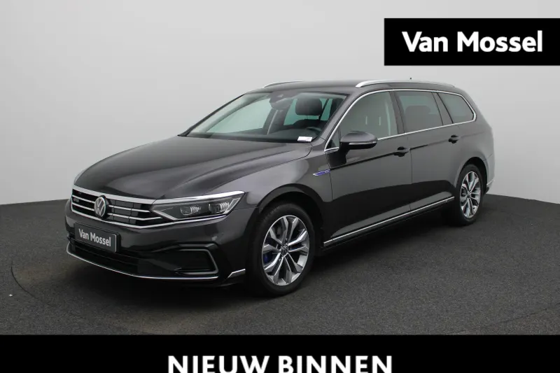 Volkswagen Passat (2022)