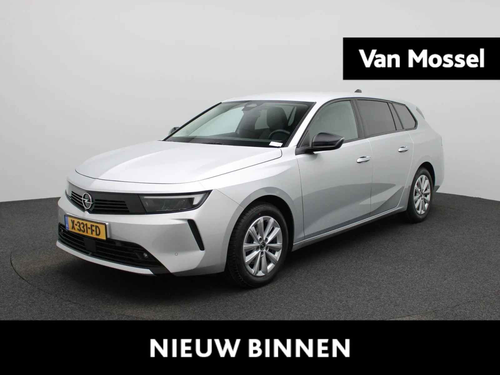 Opel Astra (2023) — foto 1