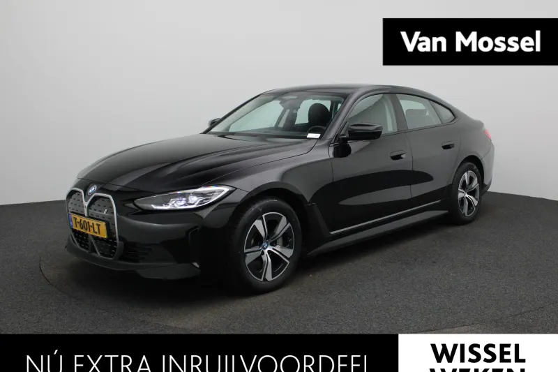 BMW i4 (2023)