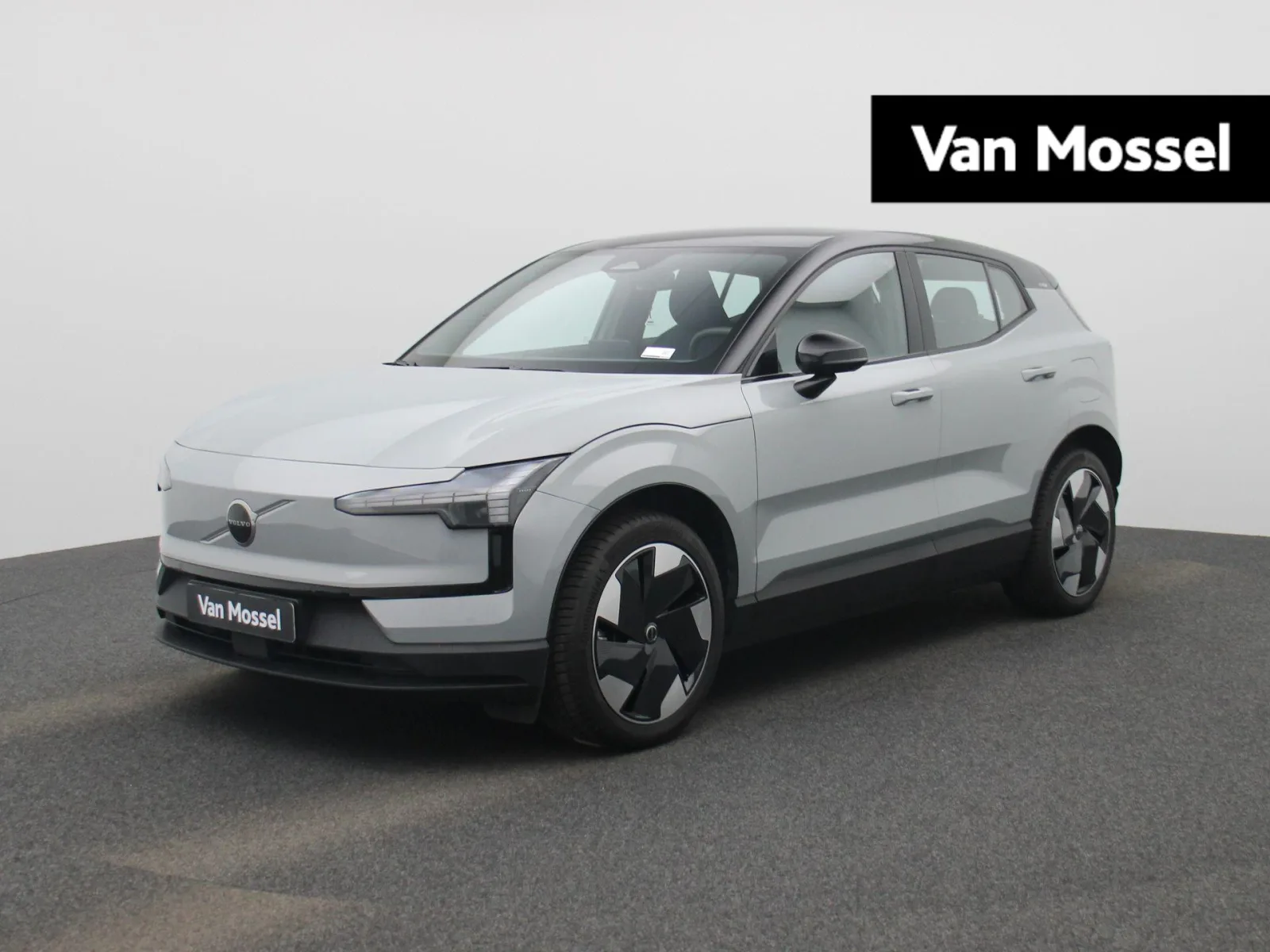 Volvo EX30 (2024) — foto 1