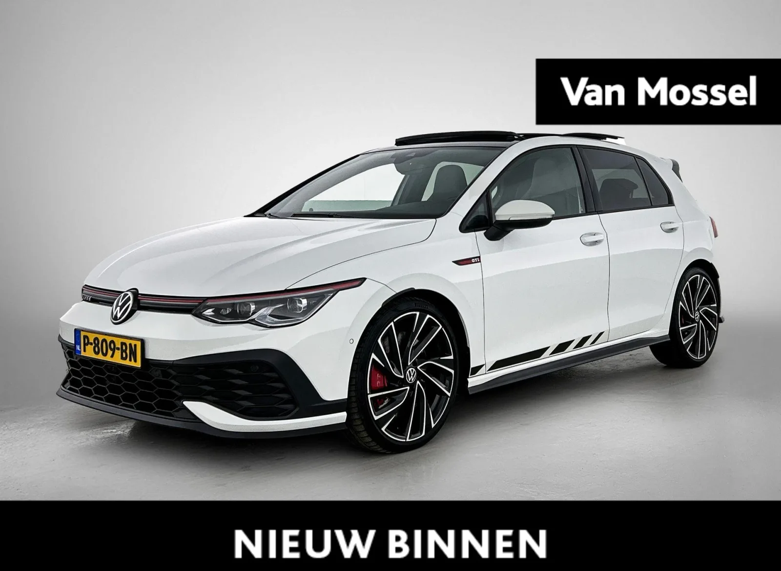 Volkswagen Golf (2021) — foto 1