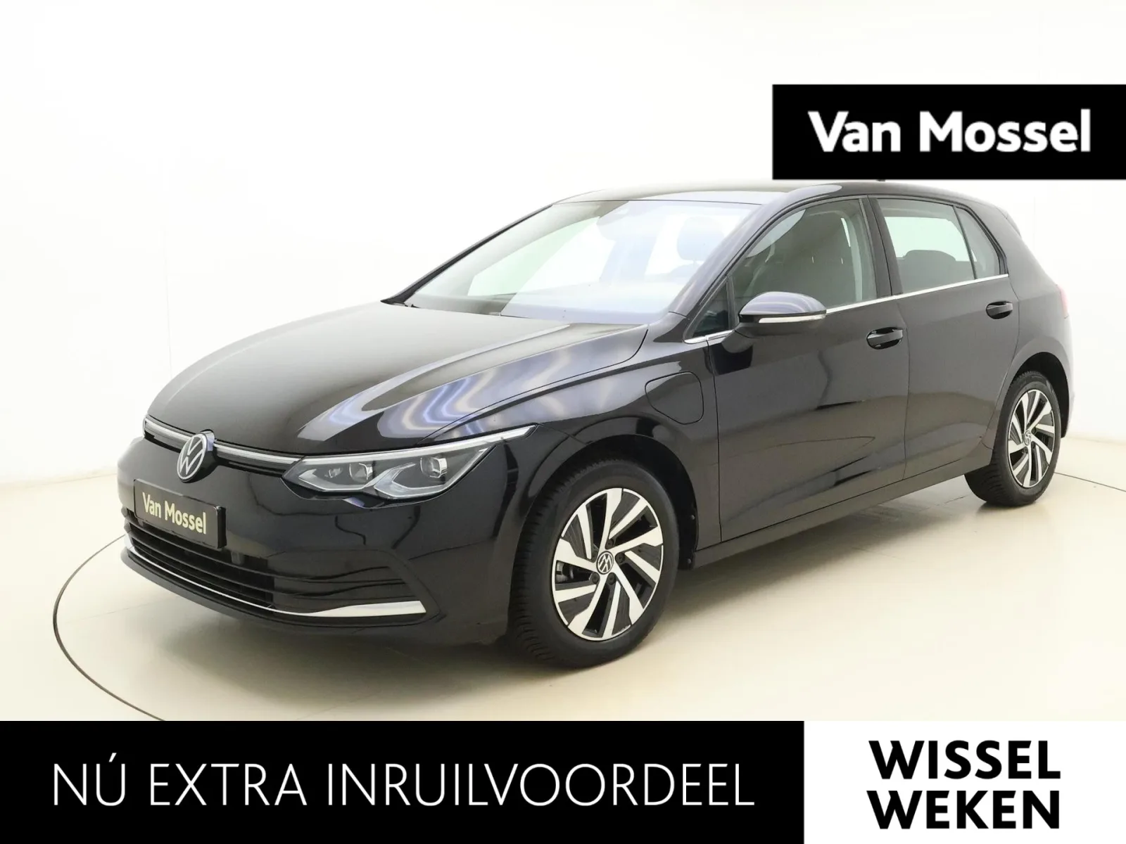Volkswagen Golf (2023) — foto 1
