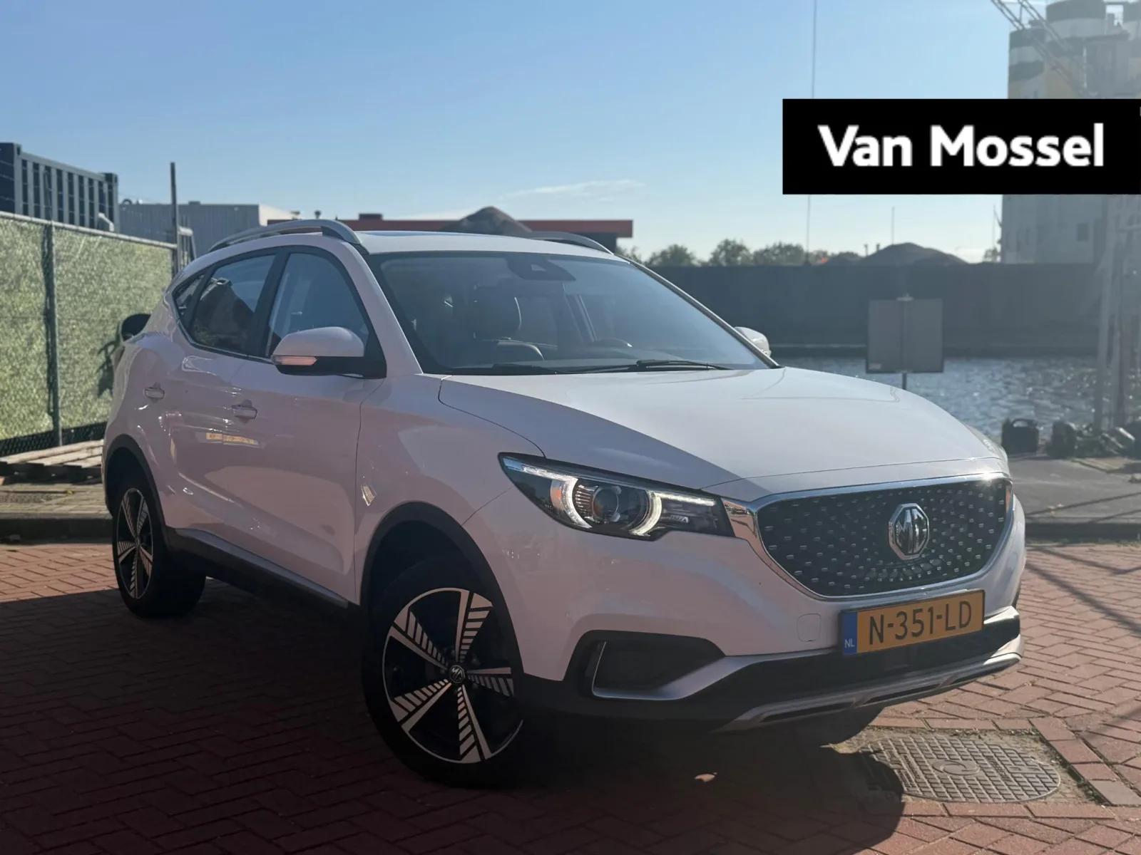 MG ZS EV (2021) — foto 1
