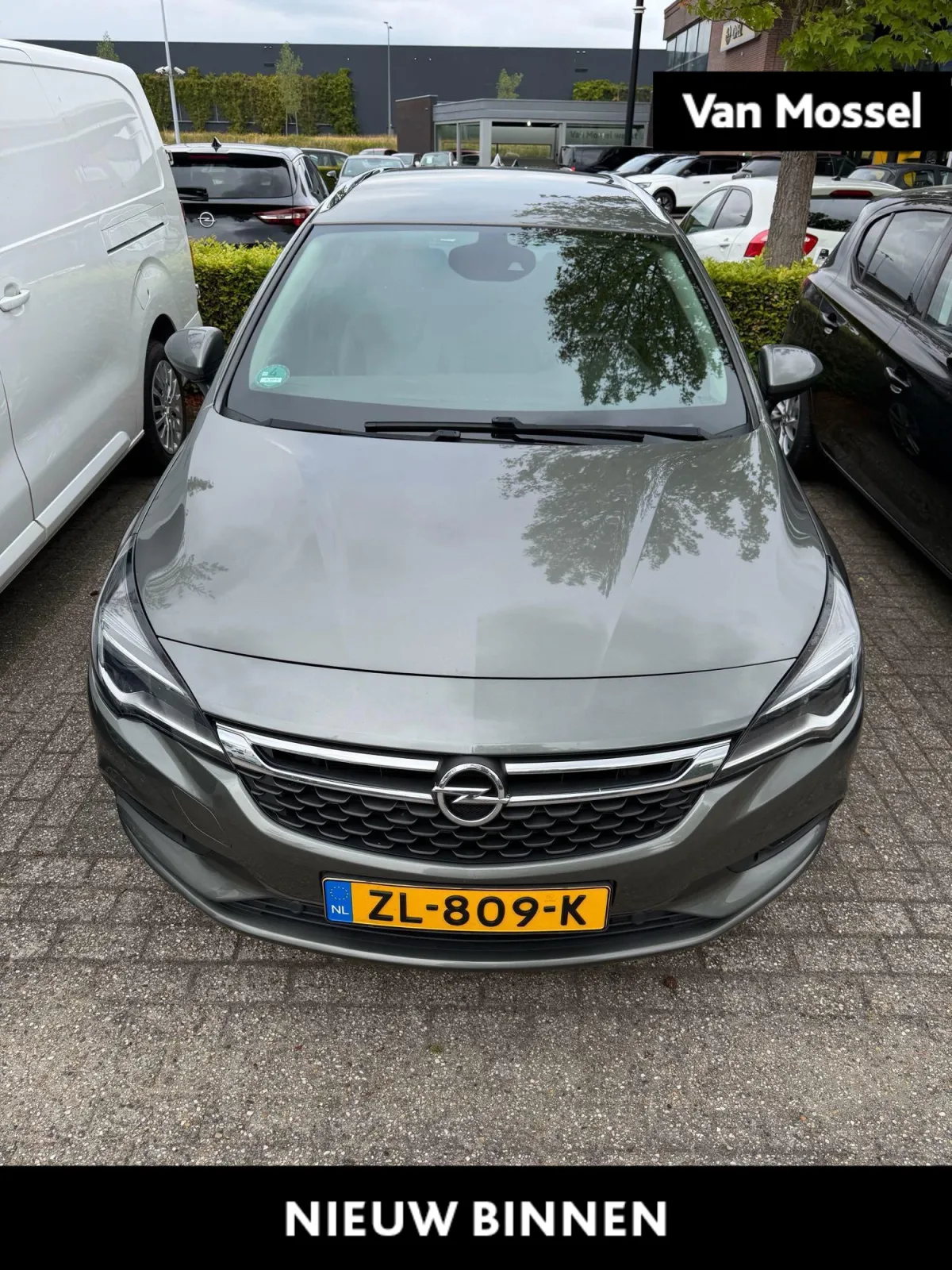Opel Astra (2018) — foto 1
