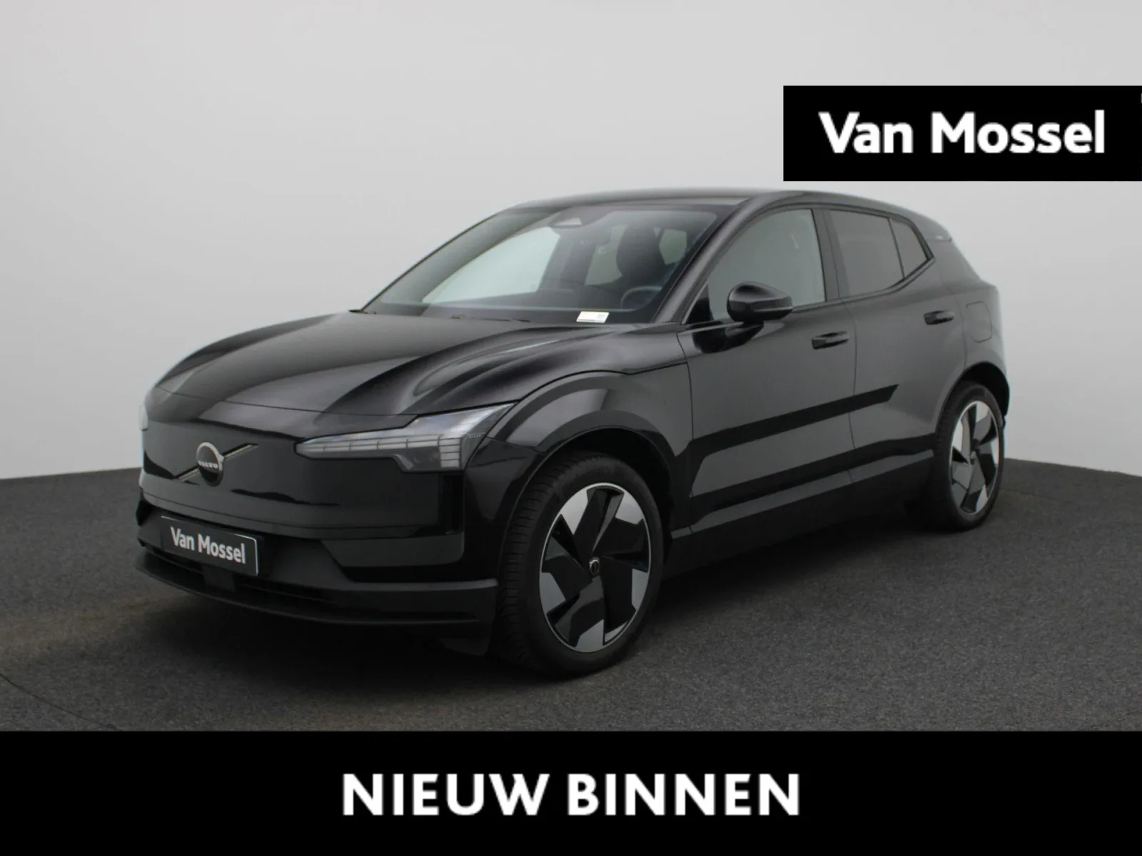 Volvo EX30 (2024) — foto 1