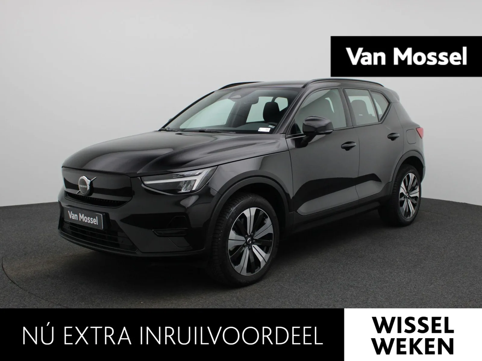 Volvo XC40 (2023) — foto 1